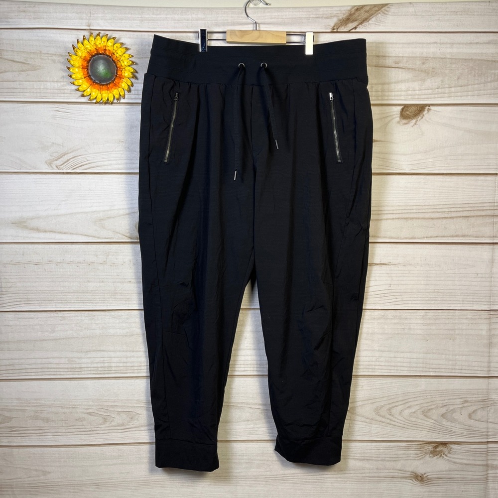 Athleta Women's Trekkie North Jogger Black Pants Athletic Crop Pockets 20